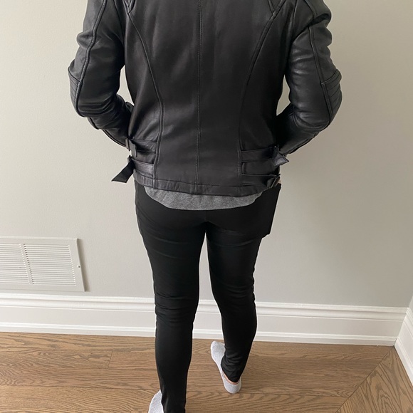 DKNY GENUINE LEATHER Jacket - Picture 3 of 6